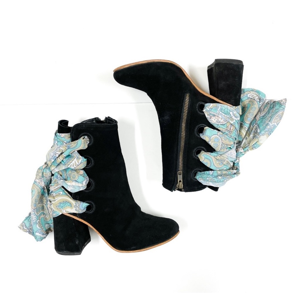 RARE Freebird Tempo Black Suede Blue Scarf Ankle Boots